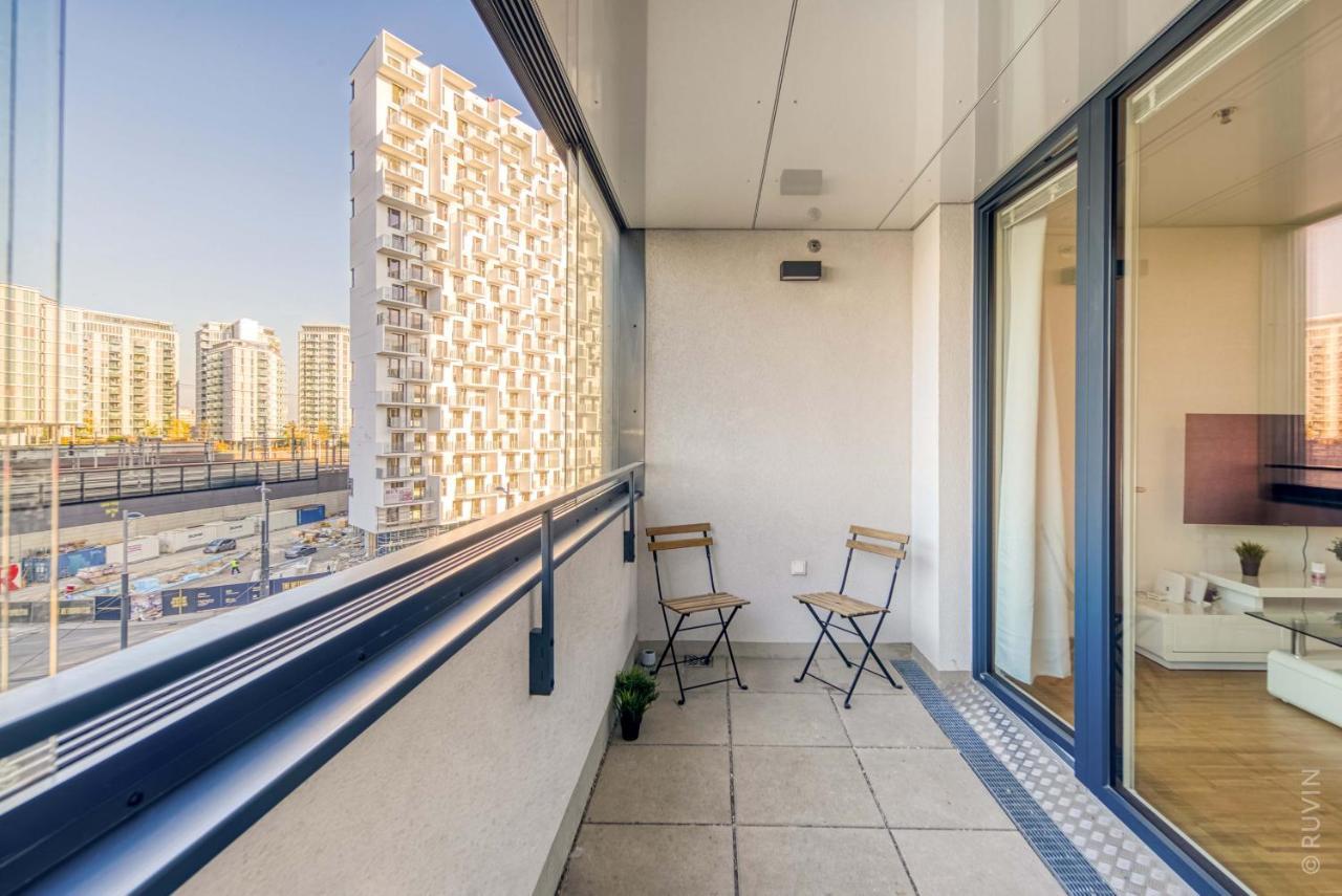 High Rise, Netflix, 2 Min To Main Station Lejlighed Wien Eksteriør billede